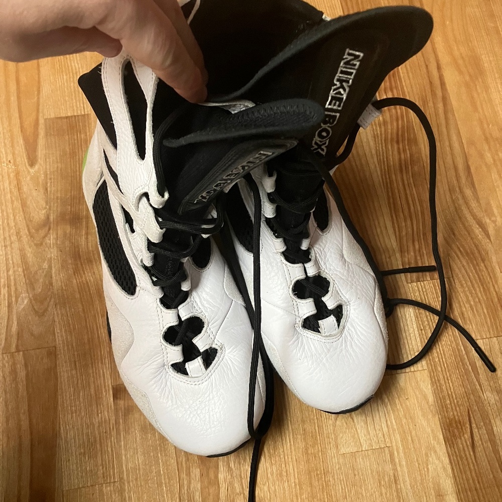 Women’s Nike boxing boots
